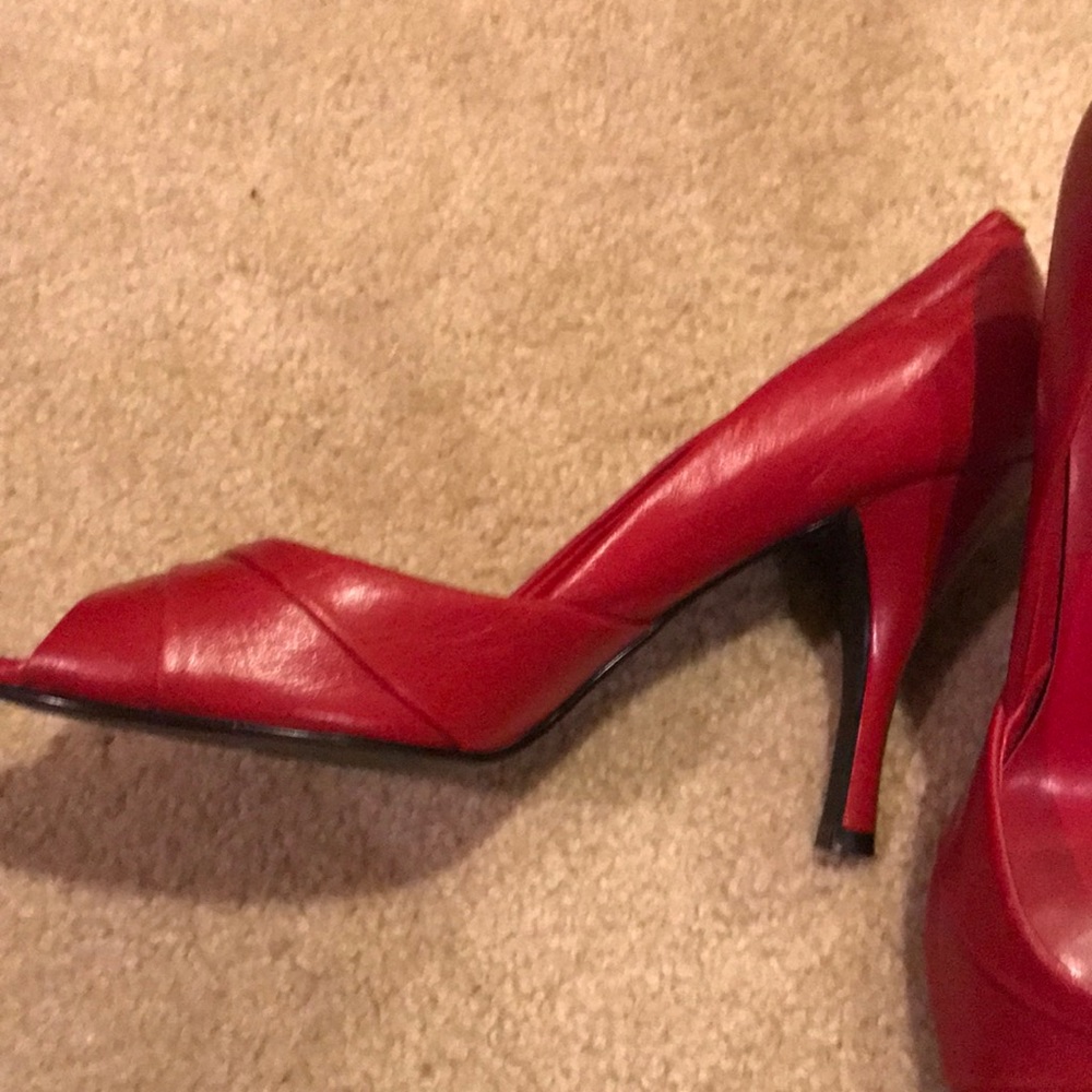 Shoes - Picture 2 of 3